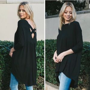 Tunic with criss cross in the back